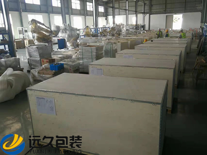 打包木箱